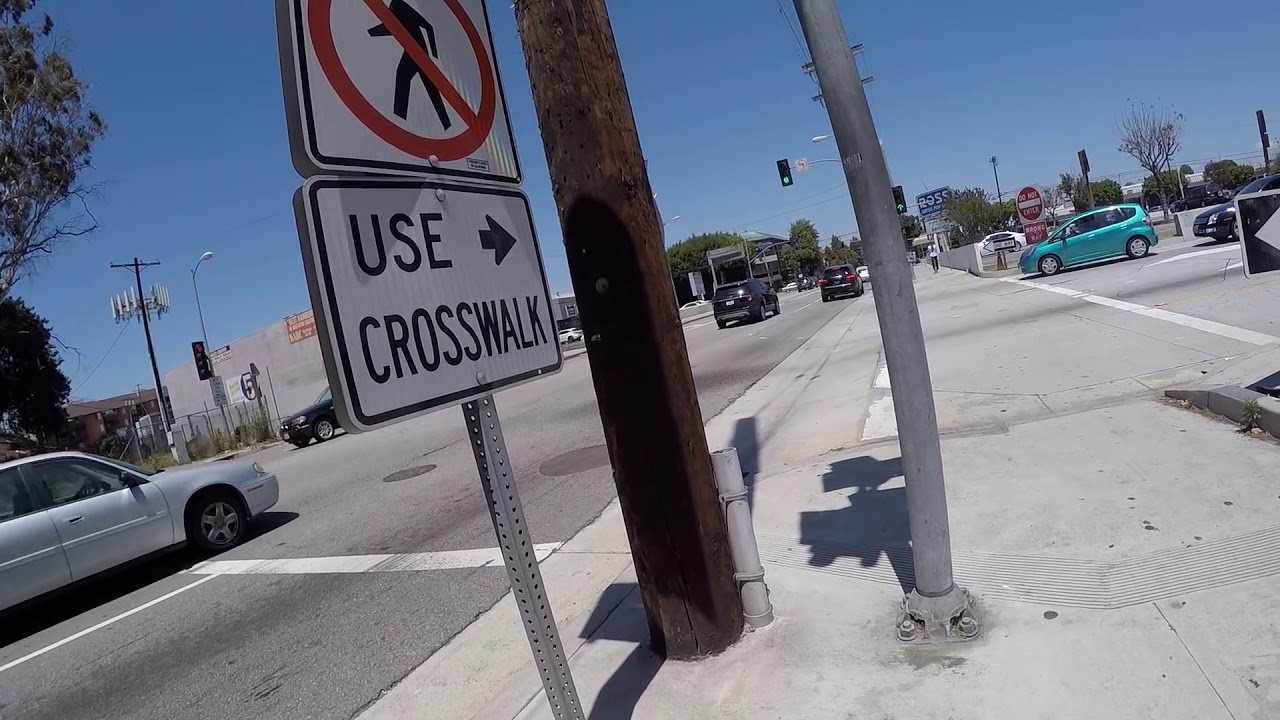 HOMELESS ENCAMPMENT COMPLETELY BLOCKS SIDEWALK - Mobility Mary