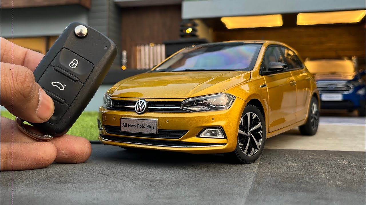 Реалистичный новый Volkswagen Polo в масштабе 1:18 | В комплекте с Skoda Octavia | Распаковка лит...
