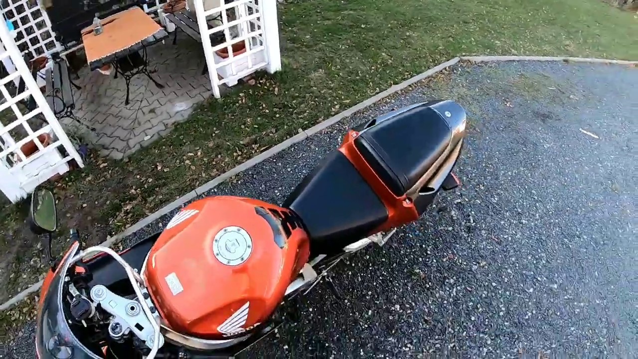 Honda Fireblade CBR 900 rr sc33
