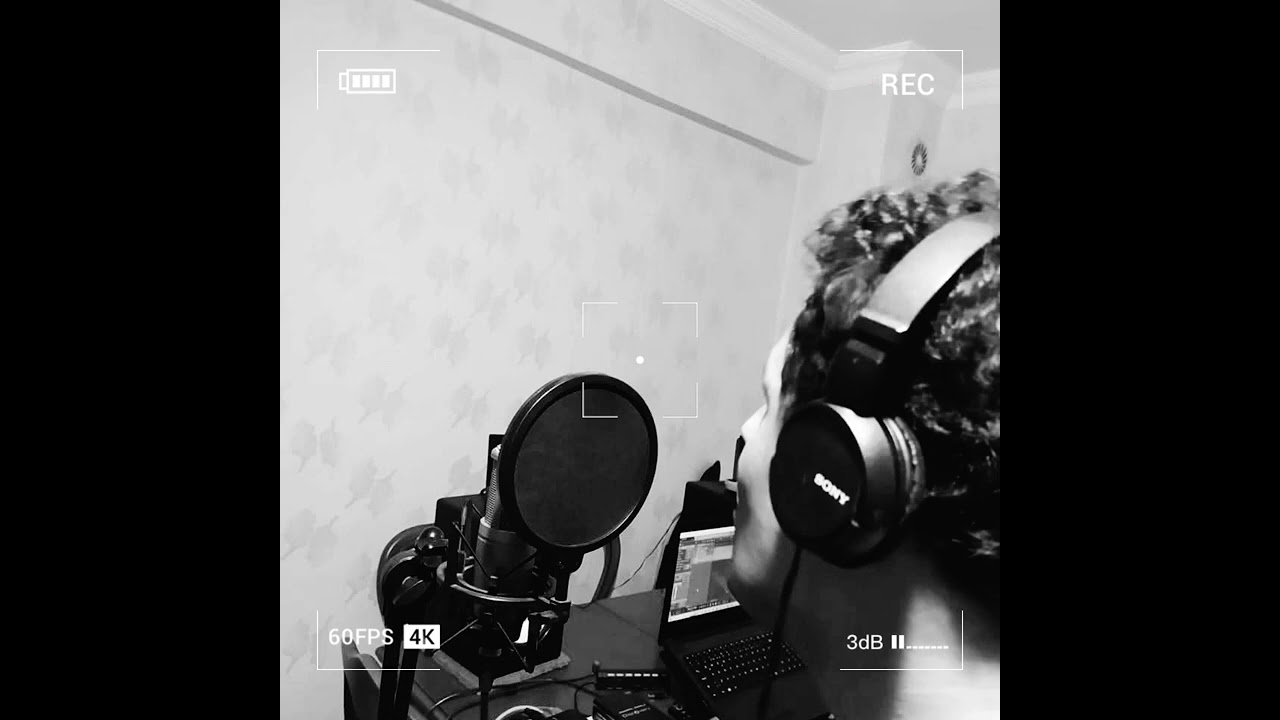 KIRMIZI BUĞDAY AYRILMIYOR SEZİNDEN (KAREOKE COVER🎙️🎧🎙️🎧)