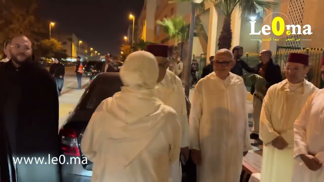الدار البيضاء.. لحظة وصول عامل عمالة الحي الحسني إلى مسجد الصحابة لأداء صلاة التراويح ليلة القدر