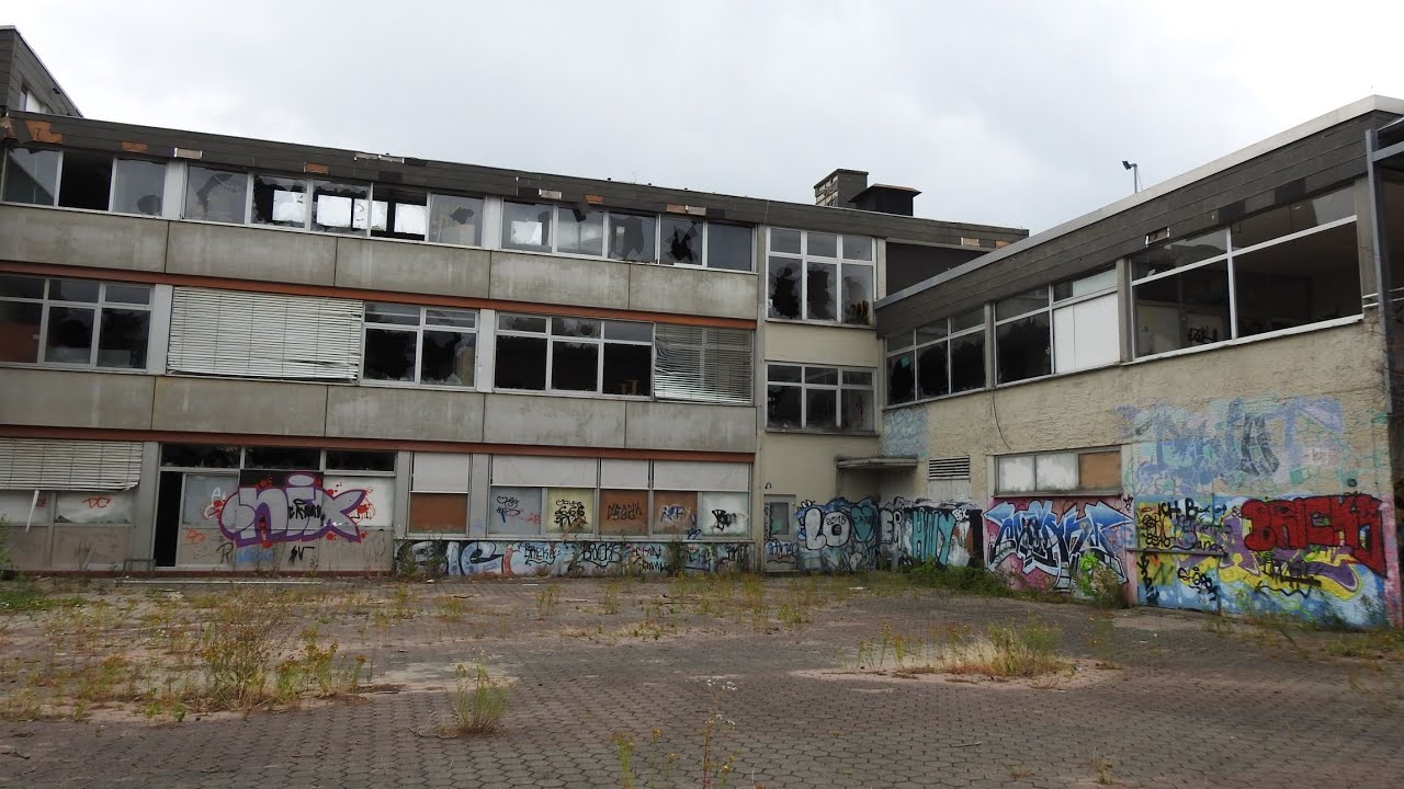 LostPlace Schule mit Labor | Gesamtschule | Urbex Germany 🇩🇪 | verlassene Orte | Urban Exploration