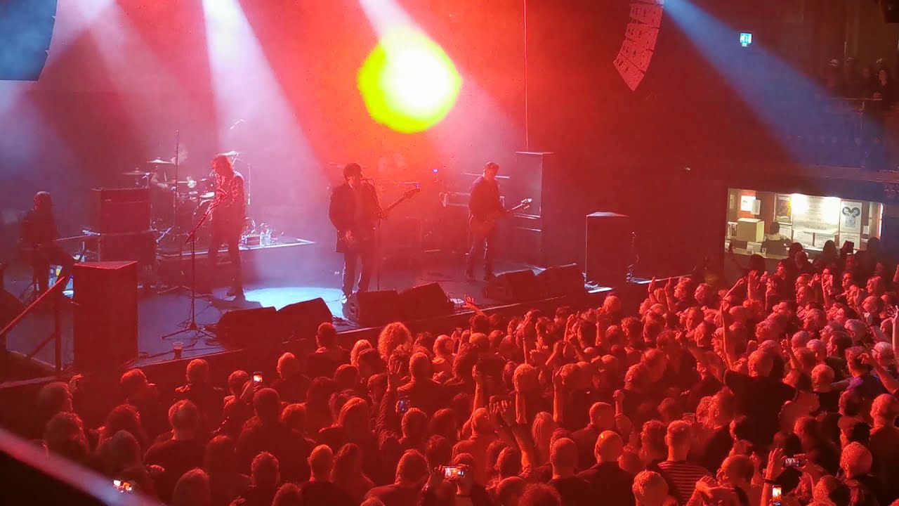The ChameleonsVox Second Skin live Manchester 2019