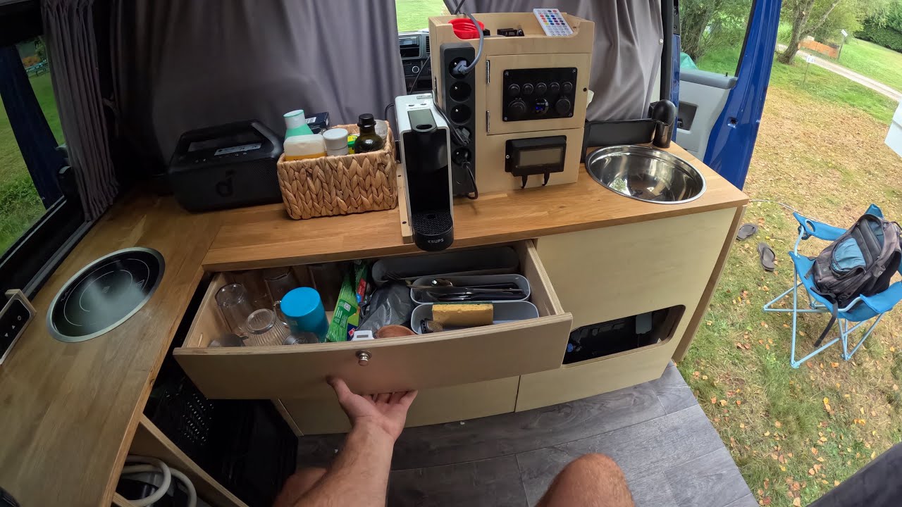 Van tour : Un van pour les sportifs suréquipé avec une machine à café !