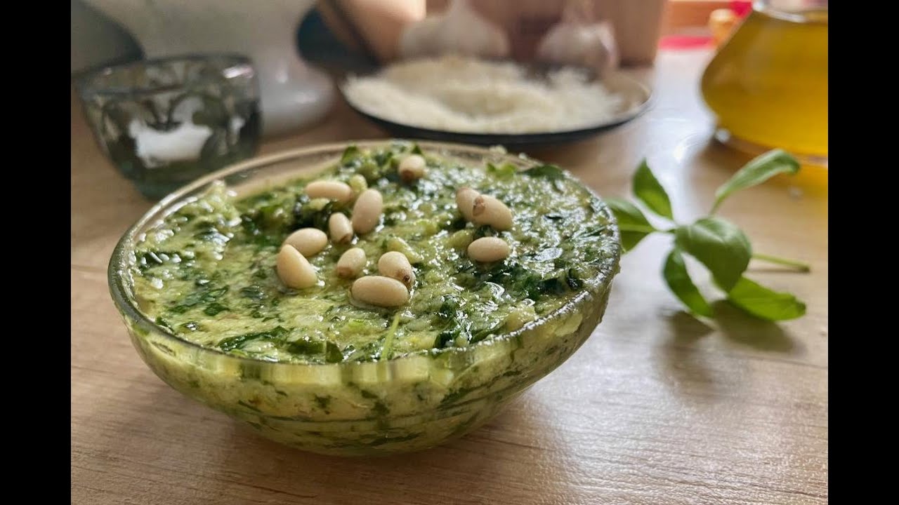 Pesto din busuioc rețetă originală italiană@tomigateste #pesto #food #rețeterapide