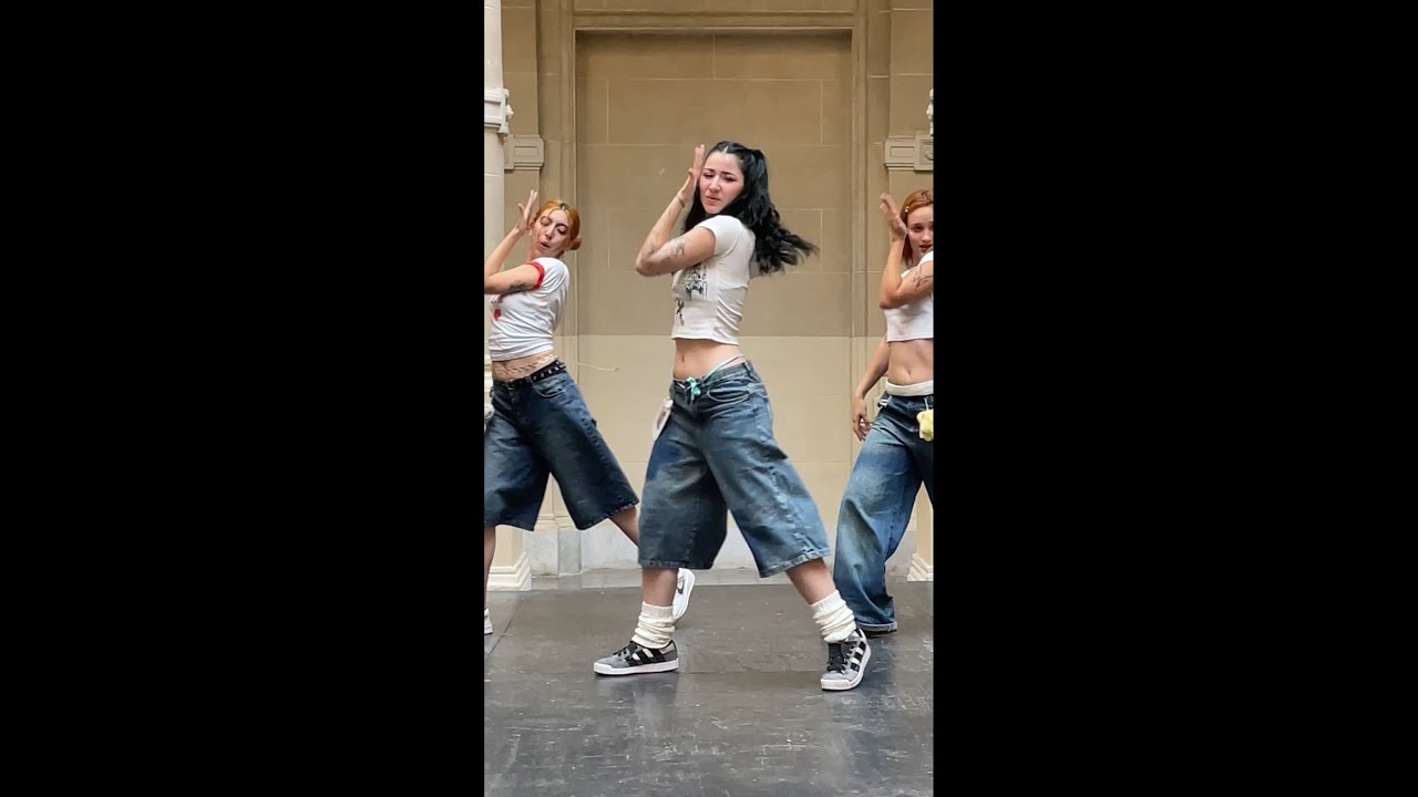 XG - SHOOTING STAR Dance Cover by Aura (Abril focus)