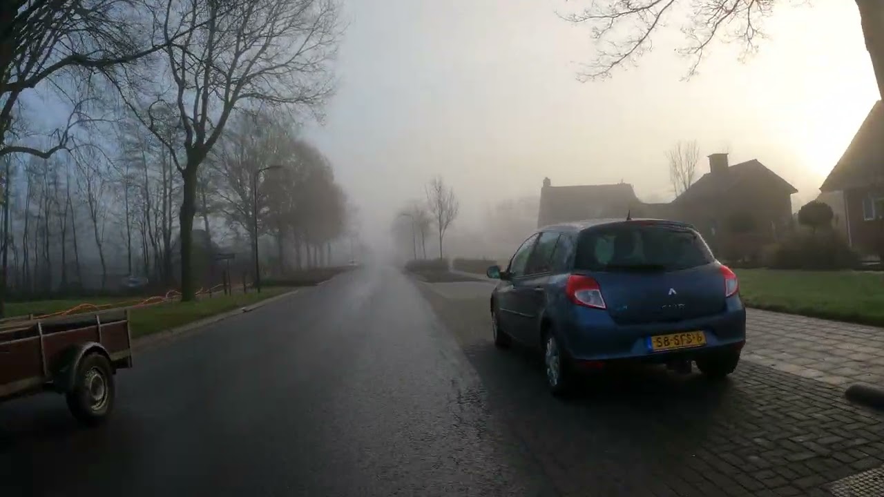 Visiting My Parents Grave - Cemetery Kollumerzwaag (FR) (5K/30FPS)