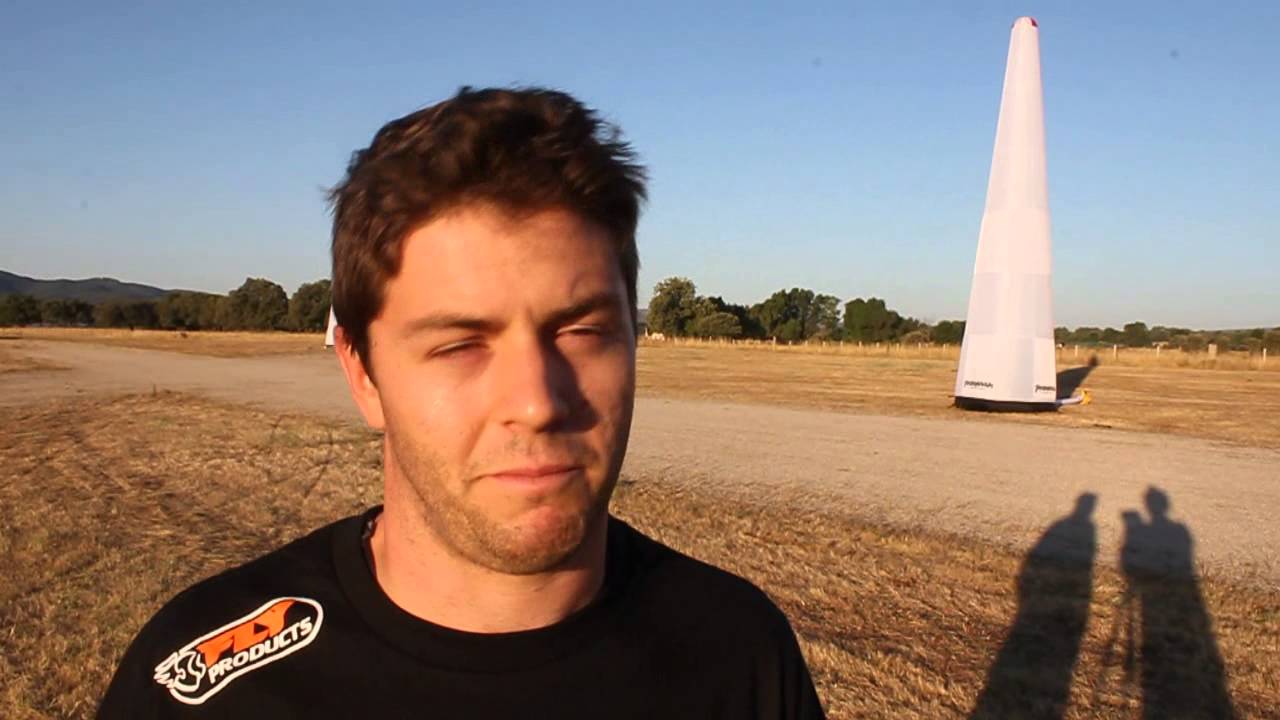 Presentando a Manu 'Malaguita', piloto Acro de Paramotor