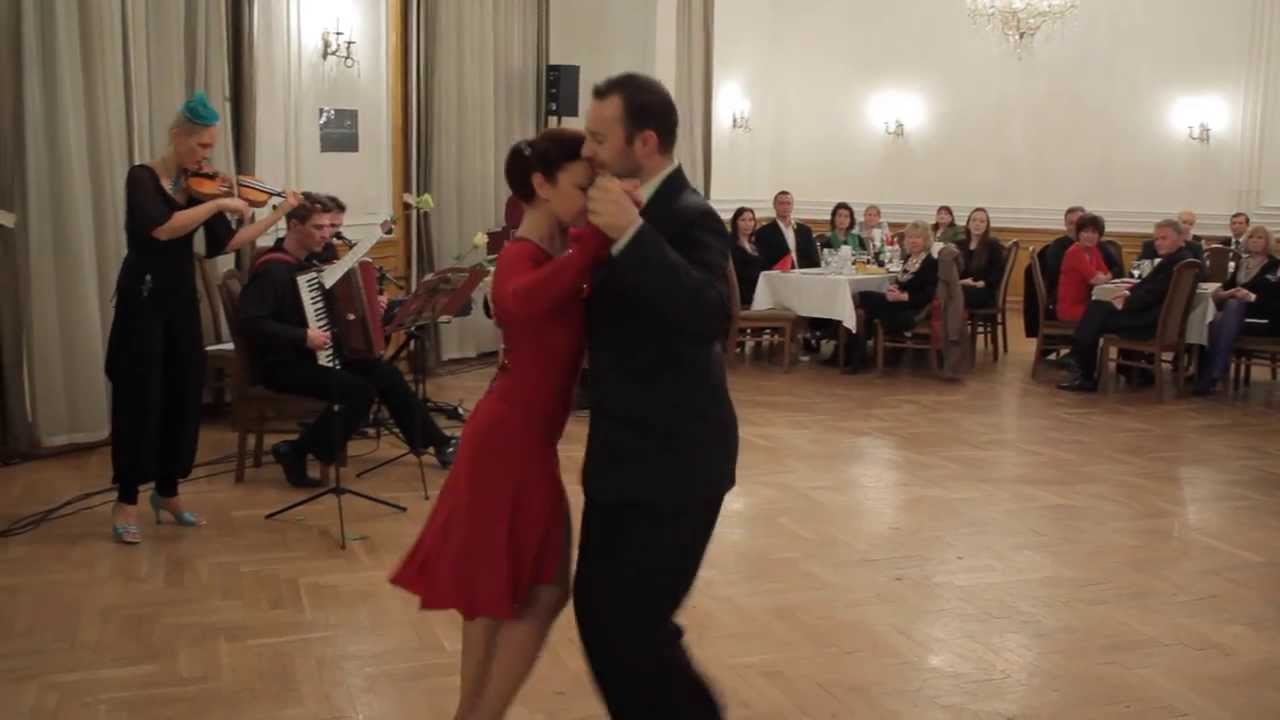 Silueta Portena - Szeghalmi Endre & Glotz Mária - Tango Harmony