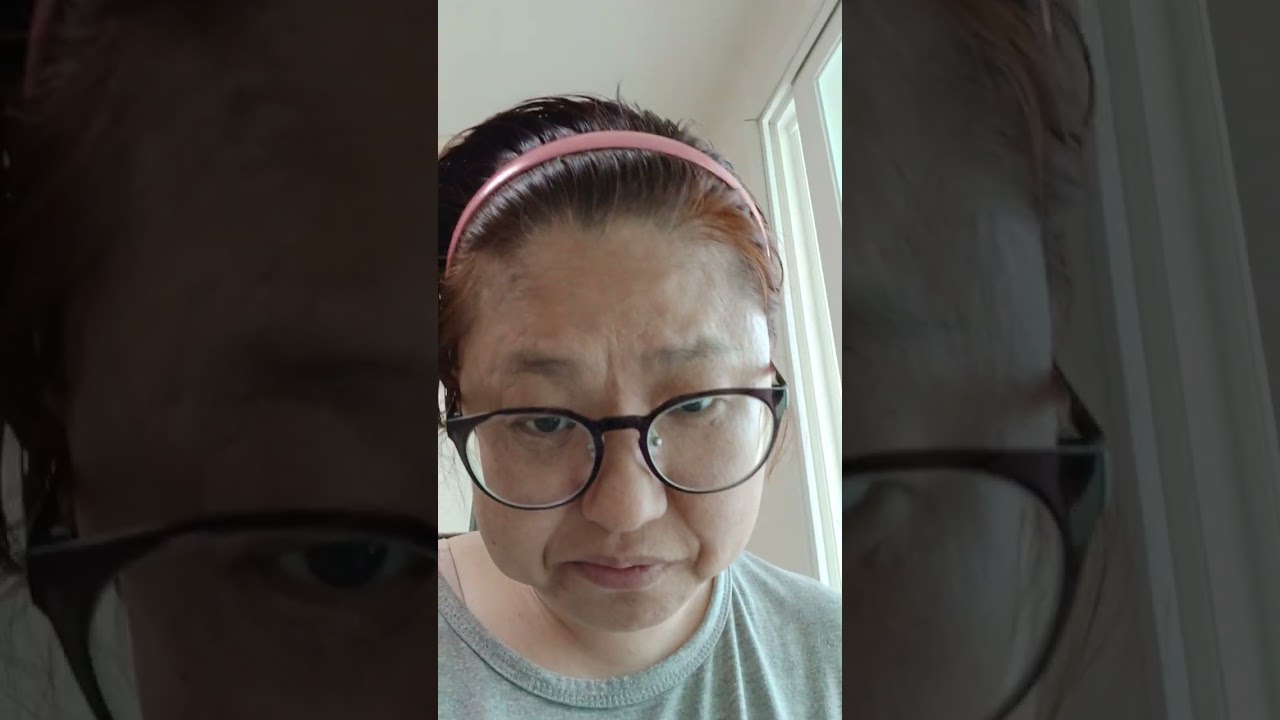 과자와 우유 마시기...