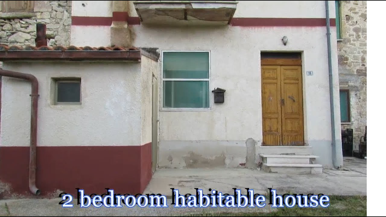 Habitable terraced house with garden for sale in Roccascalegna, Abruzzo, Central Italy ref. n2728