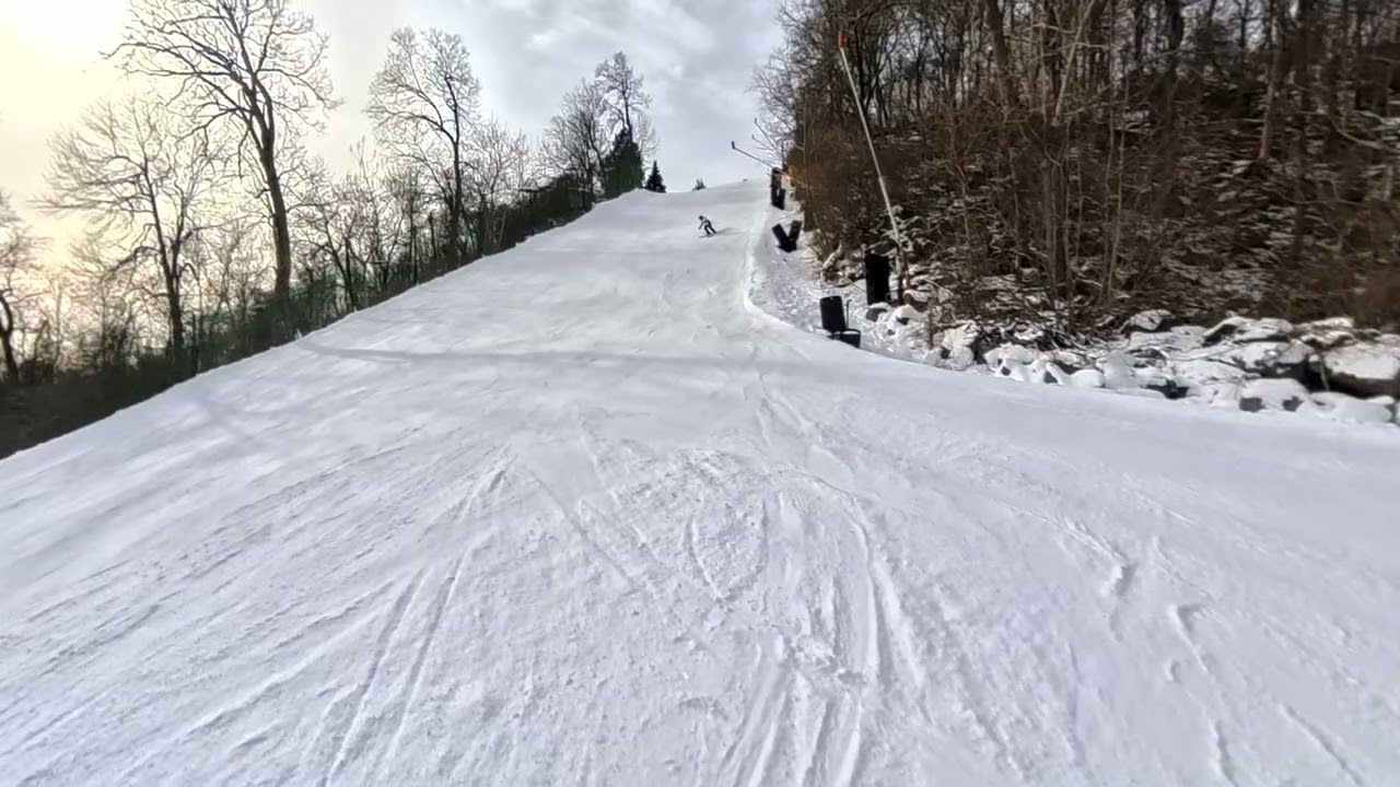 2026 01 26  Ski Roundtop Pennsylvania. Enjoying a little snow fun