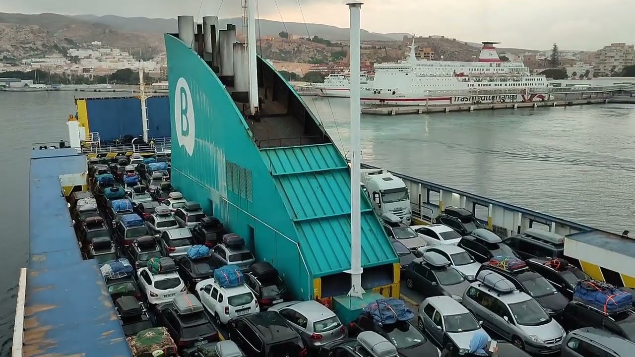 port d'Almeria bateau Balearia d'Almeria à Nador Maroc رحله الى المغرب عبر الباخره party2