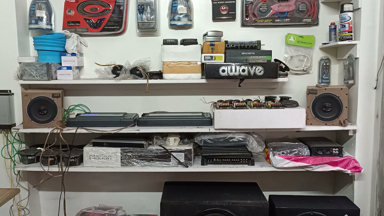 Audison voce av x6.5 Coaxial car speakers SQ grade high end sound quality demo, Audison lrx 4.5 amp.