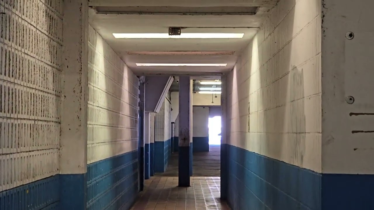 Lifts and another look around The Centre Cumbernauld