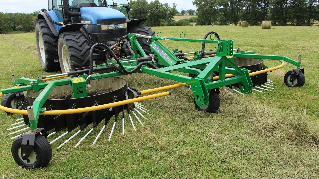 Première mise en route de l'andaineur Agronic en France