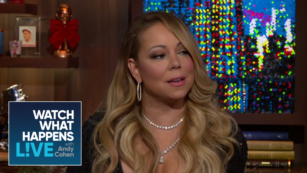 Mariah Carey Plays 
