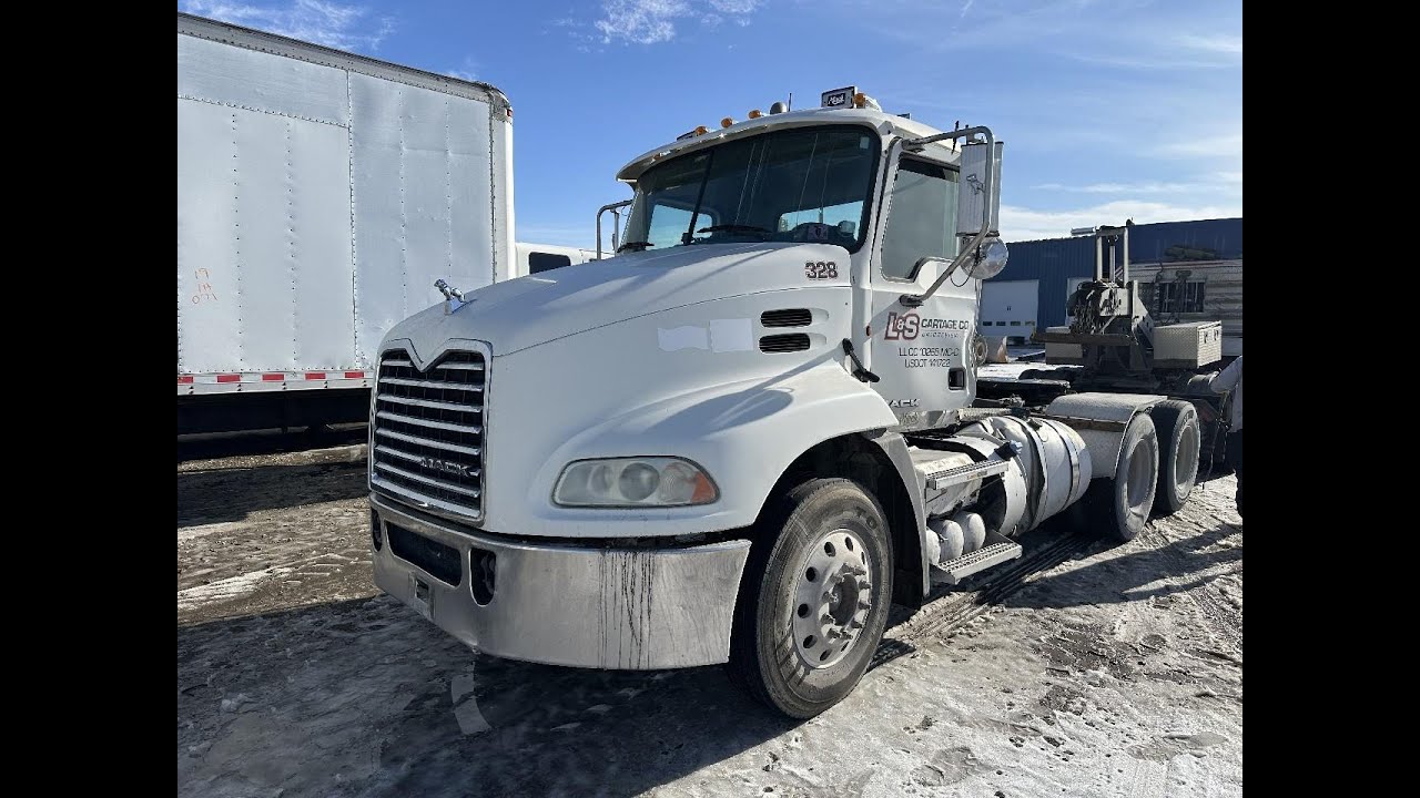 2013 Mack CXU - Parts Unit 13MK036