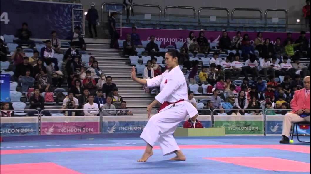 Nguyen Hoang Ngan vs. Kiyou Shimizu - Asian Games 2014 Female Kata FINAL
