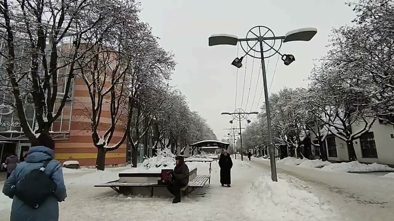 ЗАМОРОЖЕННЫЙ ГОРОД ПОД СНЕГОМ . ЕДЕМ ЗА ЛЕКАРСТВАМИ . СУРОВАЯ ЗИМА В ЕЛГАВЕ . 11 ДЕКАБРЯ 2022