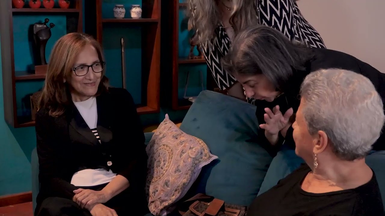La extraña historia de Olivia - Capítulo 1: "La fiesta perfecta"