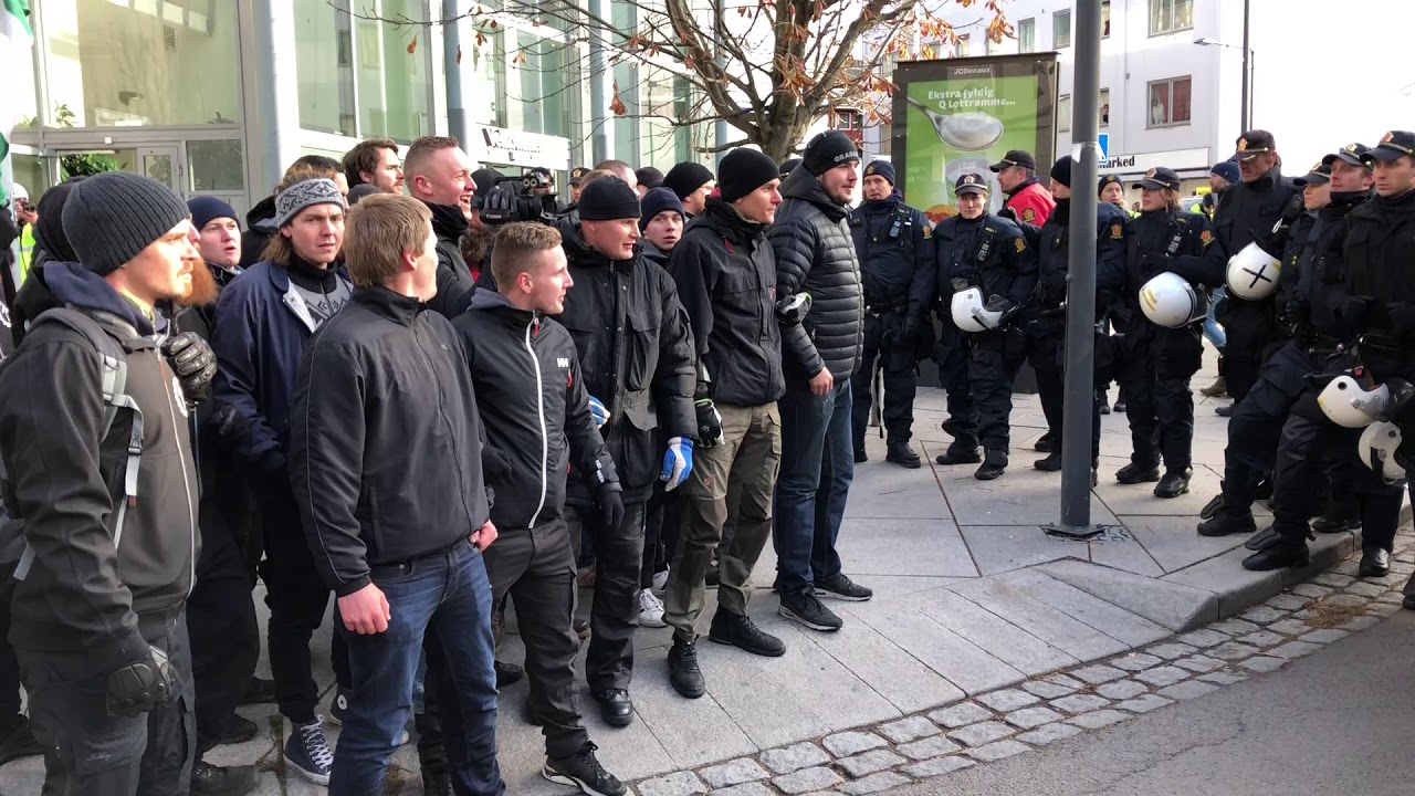 H&aring;ndgemeng mellom nynazister og politiet i Moss 27. oktober 2018 del 1