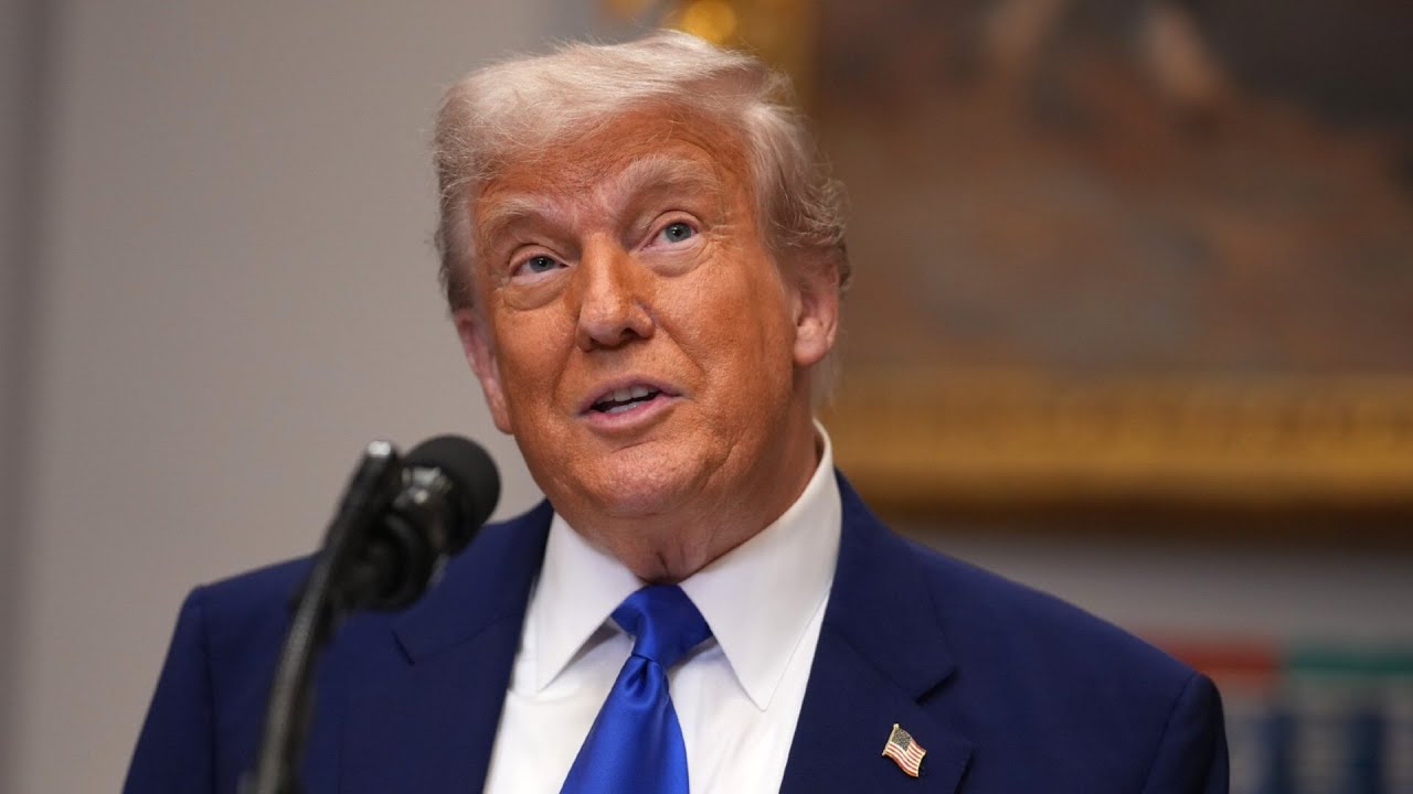 Президент Трамп угрожает &laquo;обрушить ад&raquo; на Иран, если режим не согласится на условия.