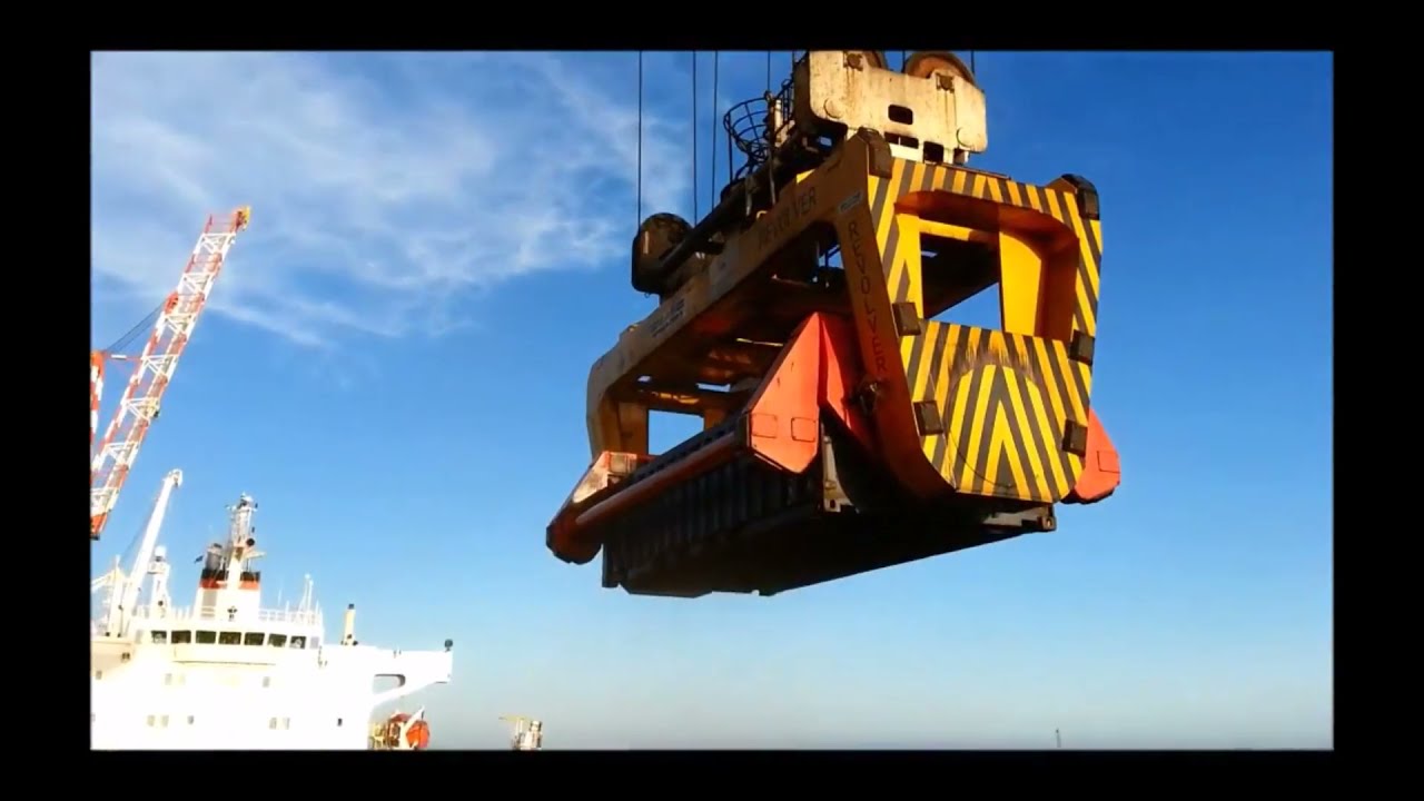 Containerised bulk handling using RAM Revolver on STS crane