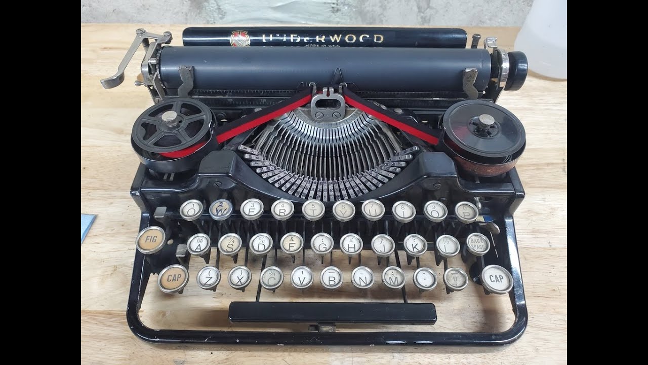 My Favorite Tiny Typewriter: Repairing a 99 Year Old Underwood Portable 3-Bank!