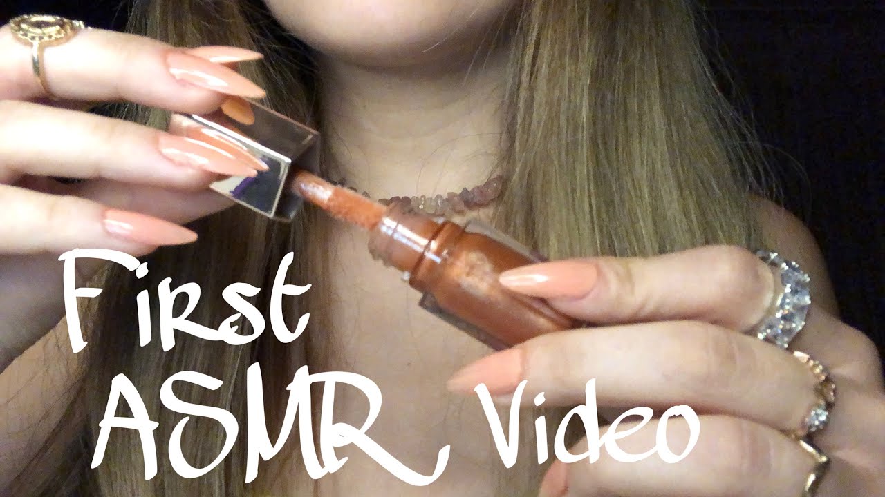 ASMR | First Video | tapping & scratching