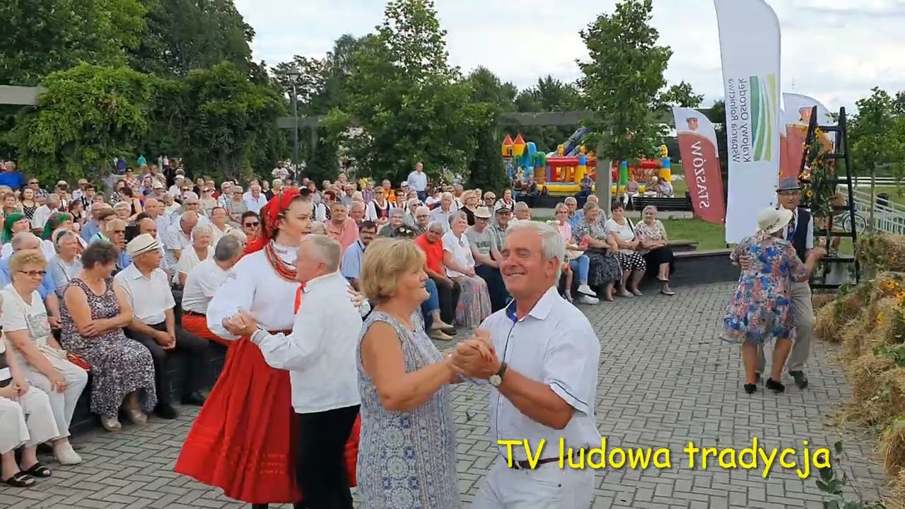 CIEKOCKA ZABAWA nad rzeką w Staszowie