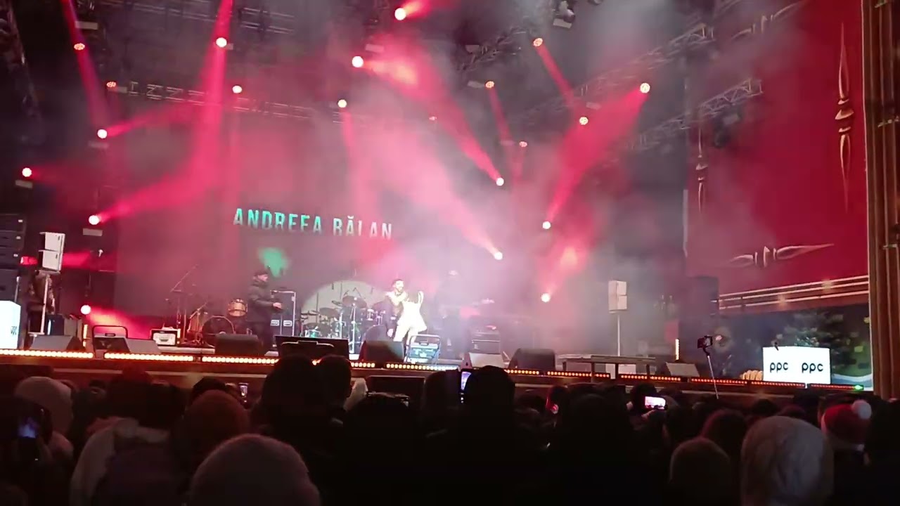 Andreea Bălan Targul de Craciun Piata Constitutiei 26.12.2025