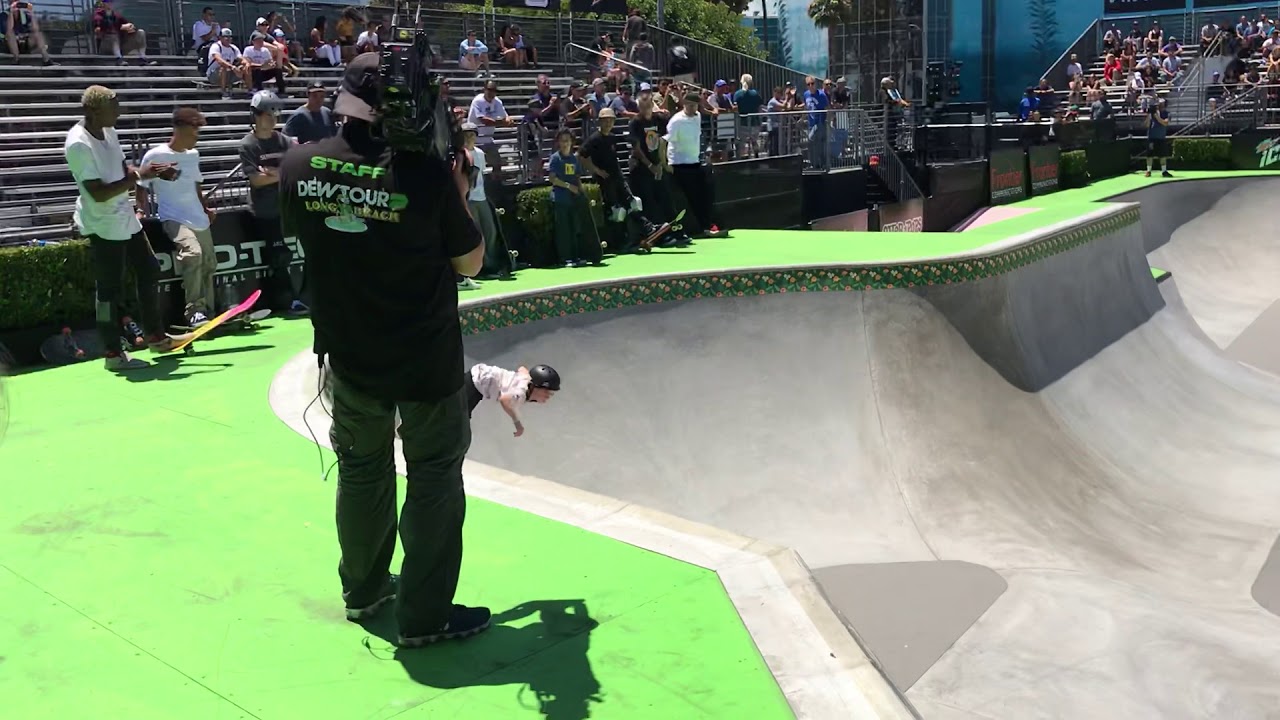 Gavin Bottger at Dew Tour