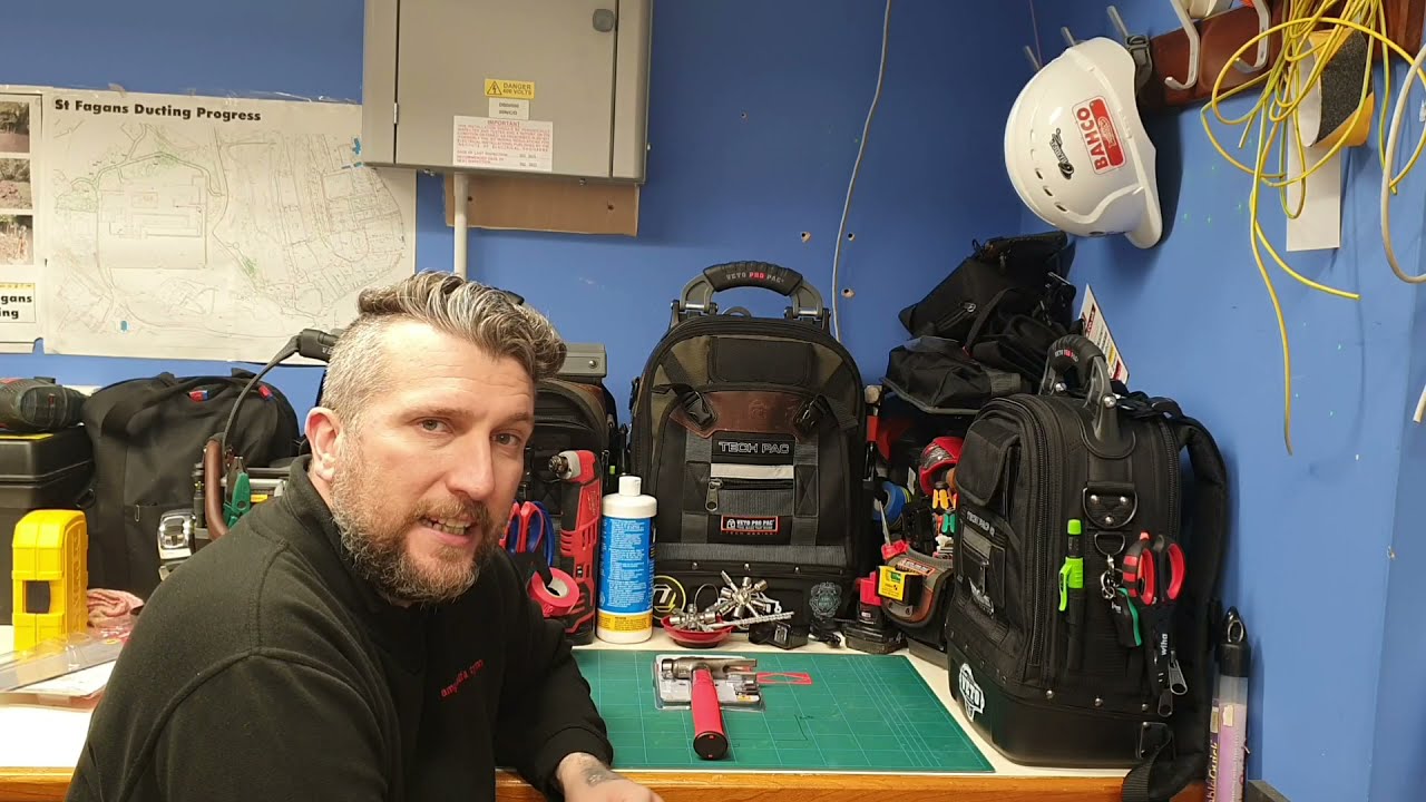 Wiha electricians hammer look at 👀