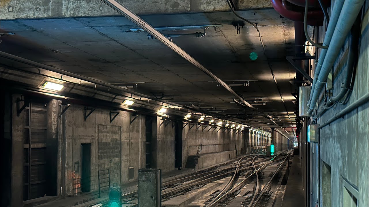 7th Street Metro Center Station On Figueroa And Hope .