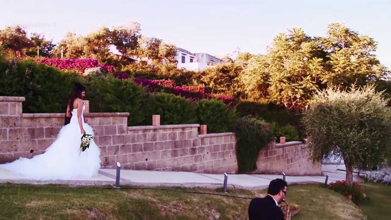Don Salvatore Banqueting a Villa Mirabilis