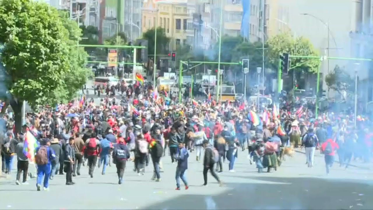 Bolivia police fire gas at anti-government protesters | AFP