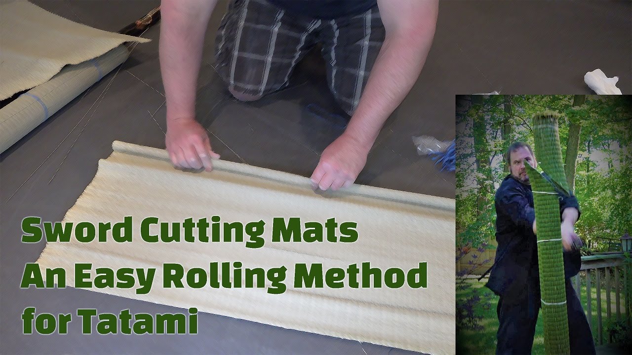 A simple way to roll up Tatami mats for Katana Tameshigiri
