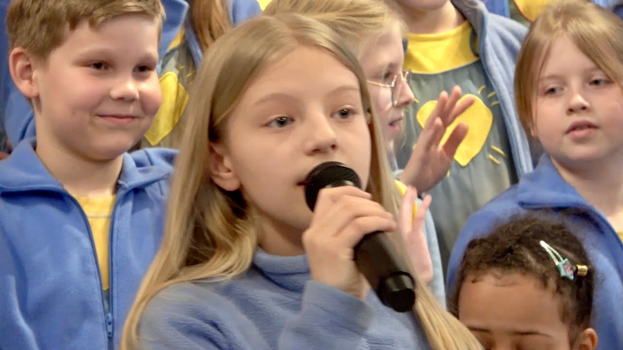 Mały Chór Wielkich Serc - 2024.04.21 koncert w parafii M. B. Anielskiej w Łodzi [# 1716]