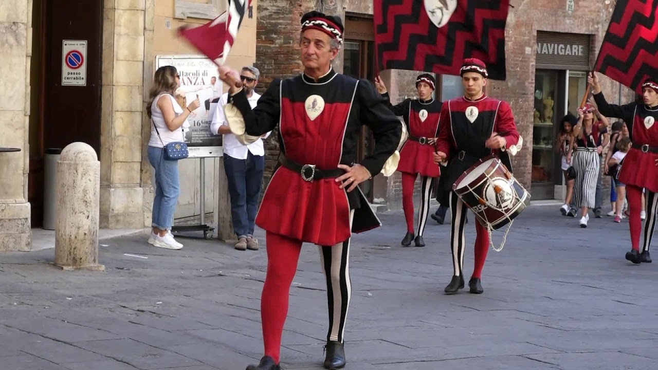 Siena 16 giu 2019   contrada della Civetta