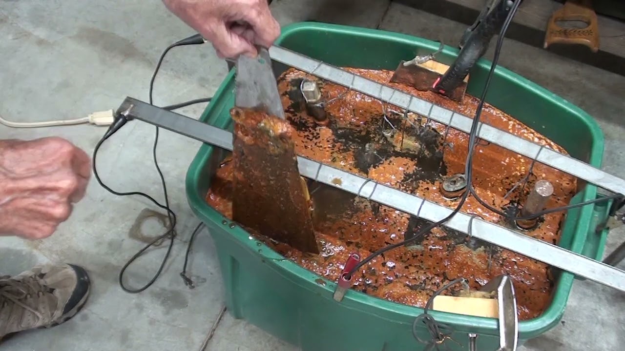 RUST REMOVAL ELECTROLYSIS Old Tools #788 tubalcain