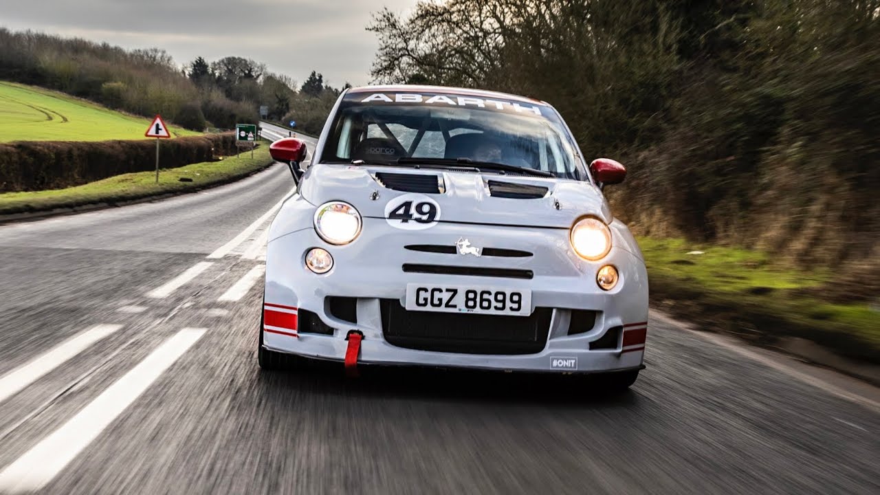Я езжу по дороге Legal Abarth Assetto Corse Cinquone!! Это психическое!! *595 Ромео Феррарис*