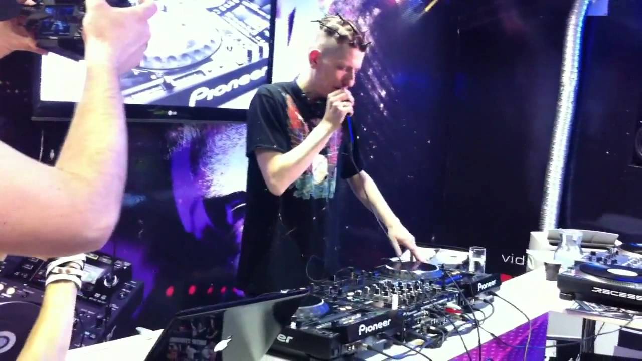 Dj MARK EG - Master Class in Audio School