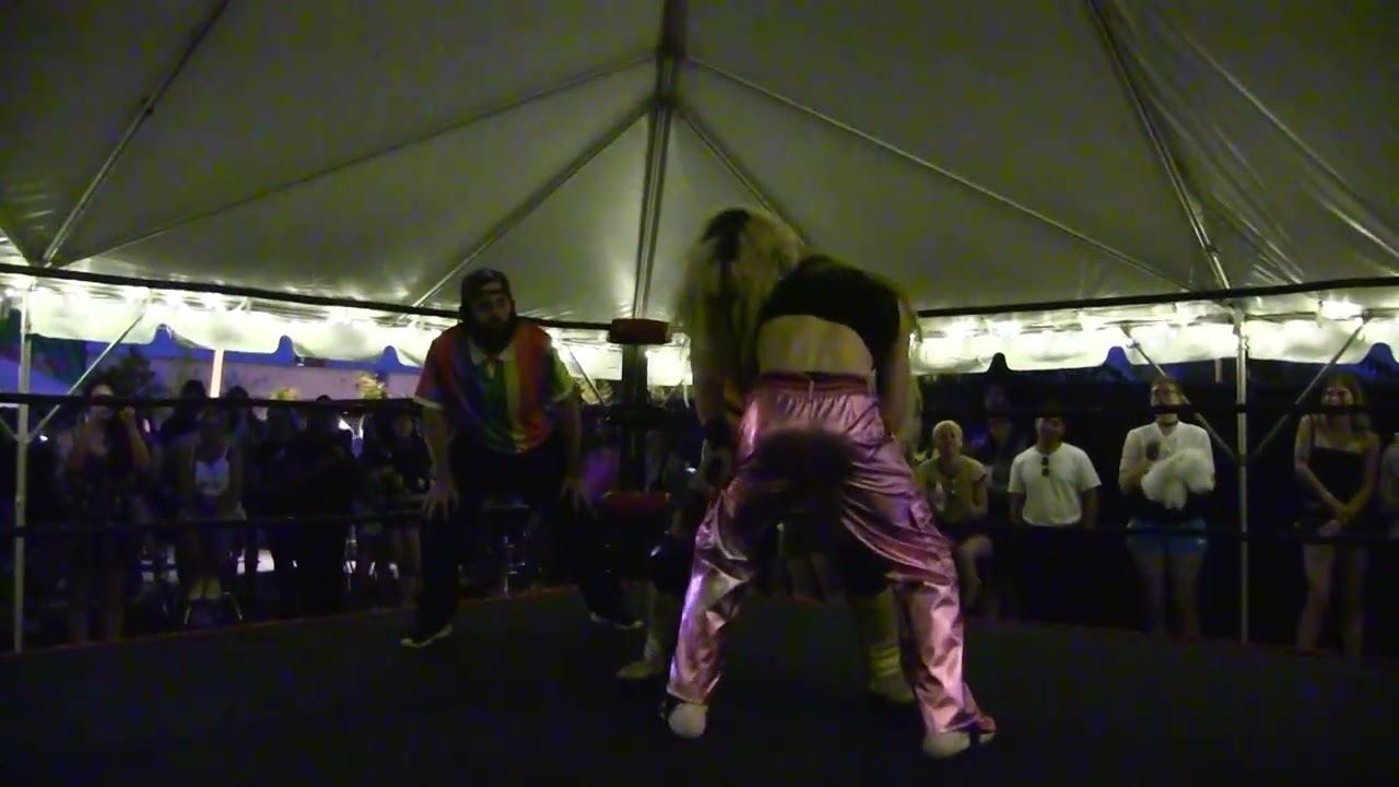 (CabaRestle) Taylor One Shot vs Daisy Brooks 