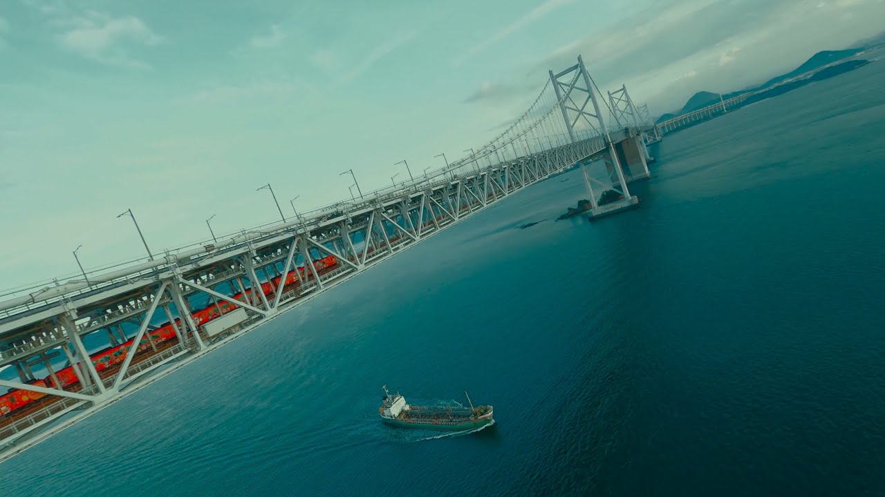 FPV drone Flying to the SEA