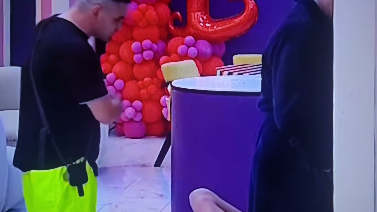 😱😱TEODORA MOLI BOGA DA SE REŠI BEBICE I MOLI OBEZBEDJENJE DA  JE DA BUDU PORED NJE🙈😱😱