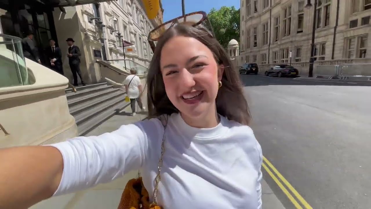 LA RUE LA VRAI