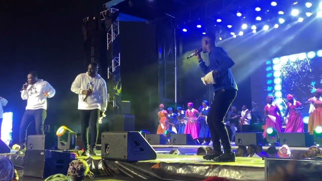 God bless DHL ❤️ For This Awesome performance at ''EXTERNAL PRAISE  2022🎶😍🎷'' AT Heroes Park Kumasi.