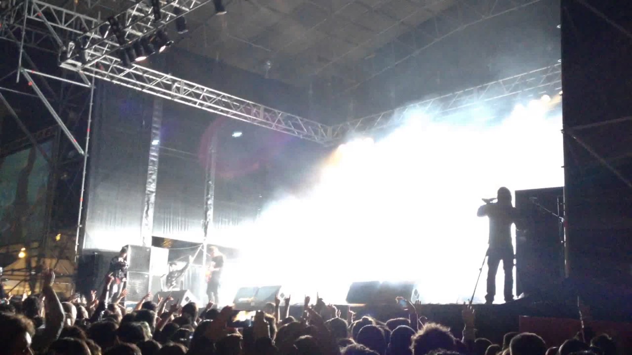 Love of Lesbian - La ni&ntilde;a imantada (en directo) 2013