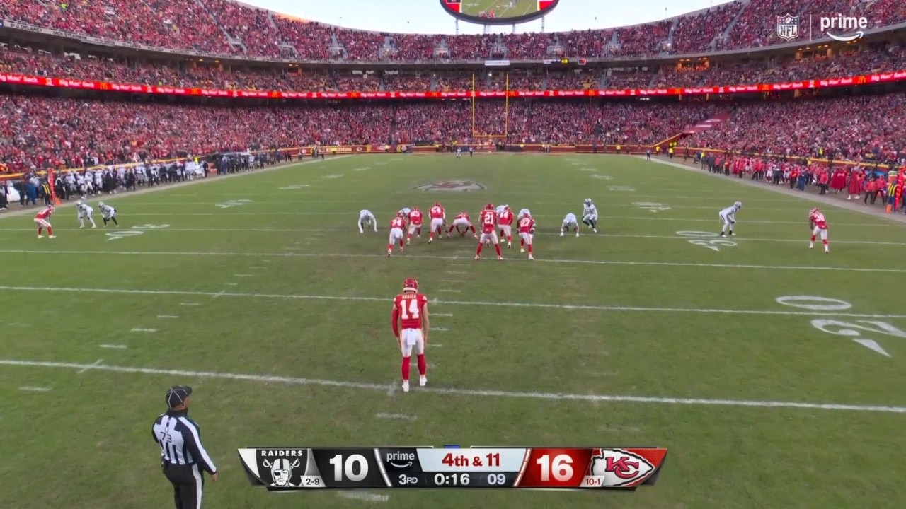 The Chiefs Punter Just Made The Most Ridiculous Tackle